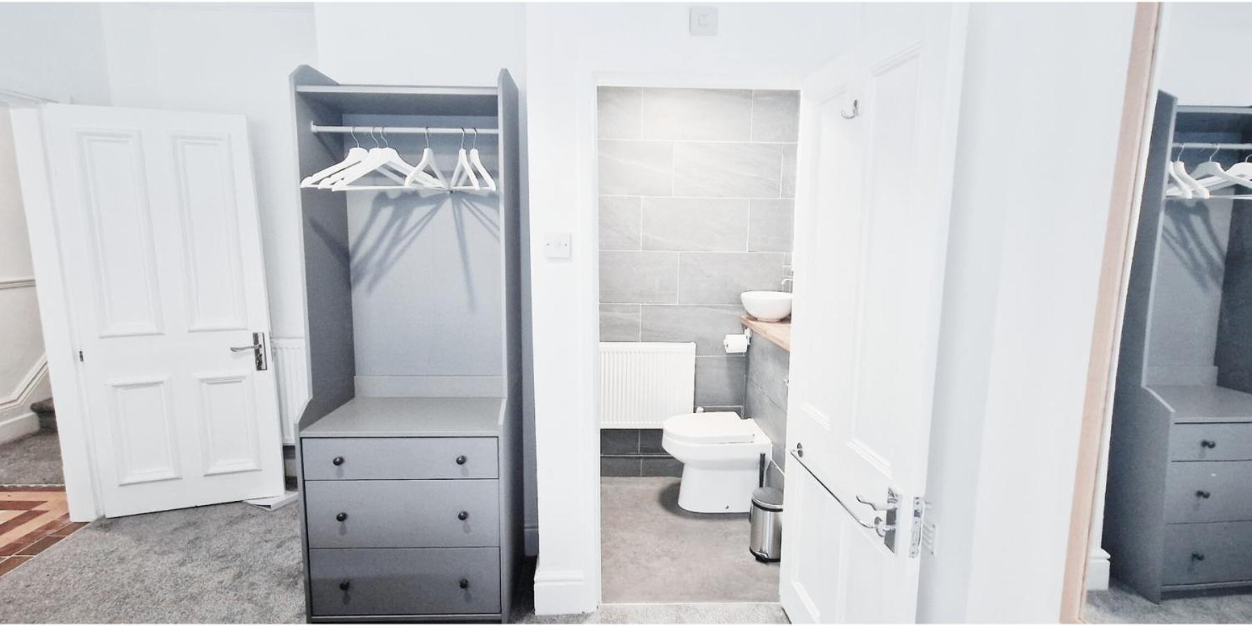 Double Room In Modern House Near 诺丁汉 外观 照片