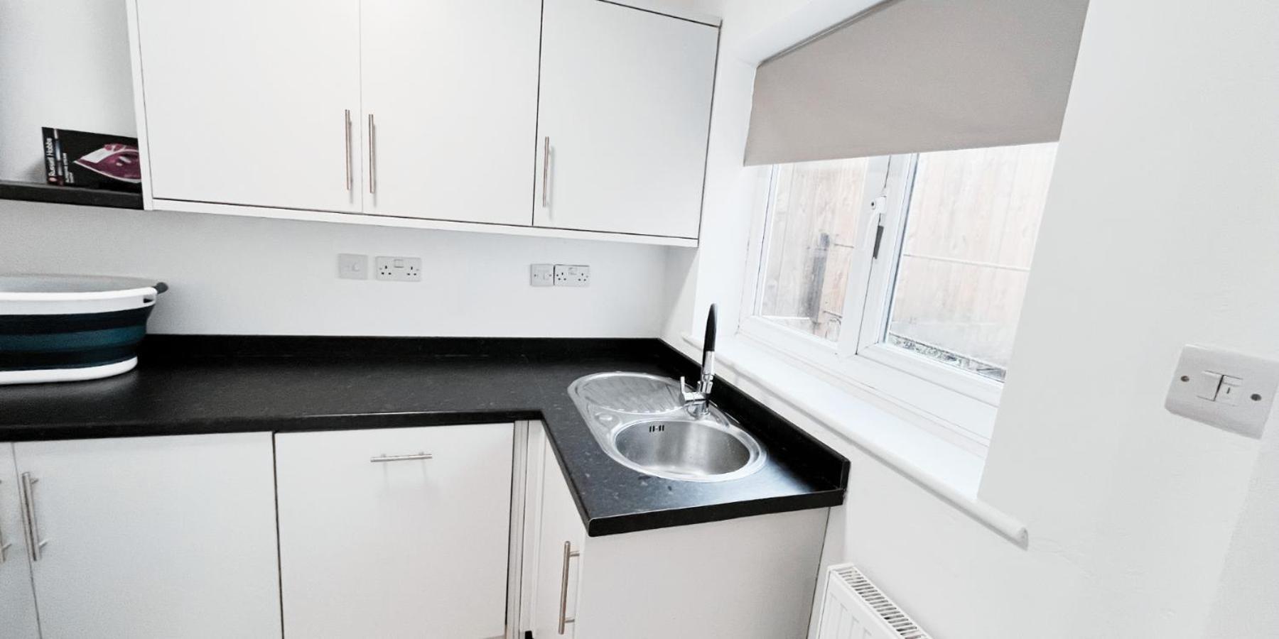 Double Room In Modern House Near 诺丁汉 外观 照片